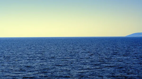 Der Hafen hinterm Horizont